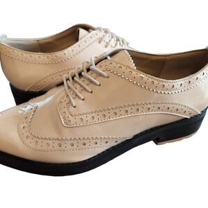 GUNMETAL Marushka Ivory Patent Leather Wingtip Oxford Sneakers Size 6.5